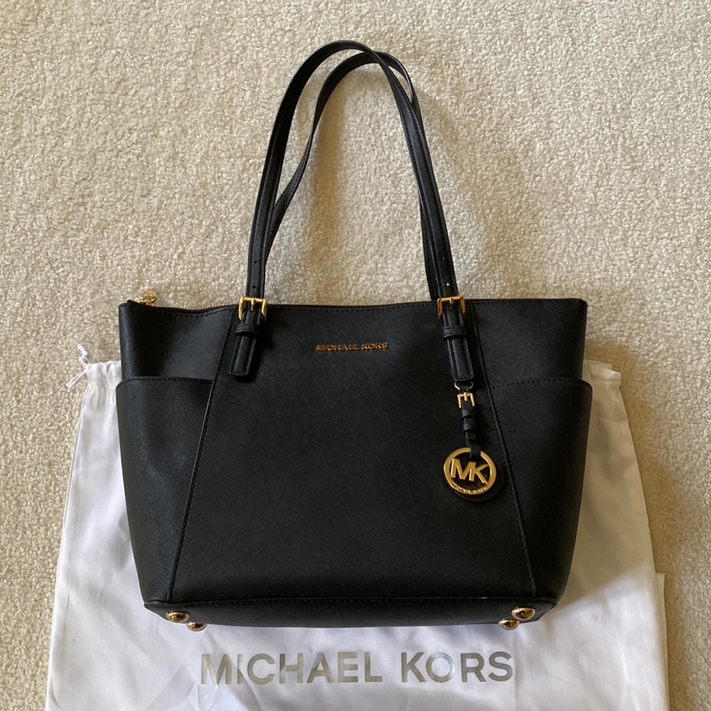 Michael Kors Jetset Saffiano leather tote.